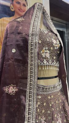 Designer Crop-Top (wine) - Image 2